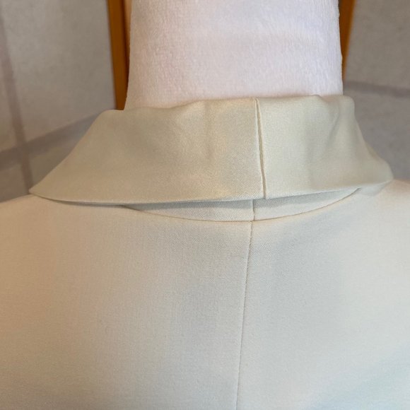 Bar III White/Cream Tuxedo Jacket - Excellent Condition - Size Small - Picture 4 of 12